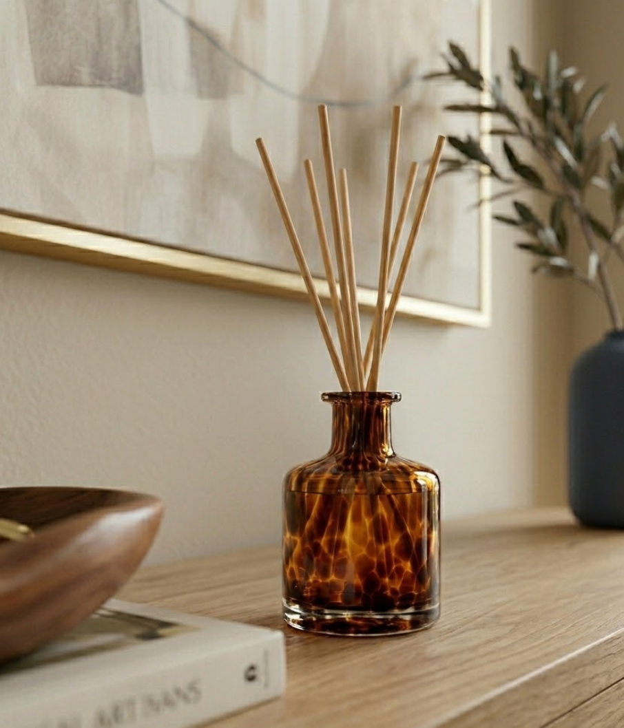 TORTOISE SHELL GLASS DIFFUSER
