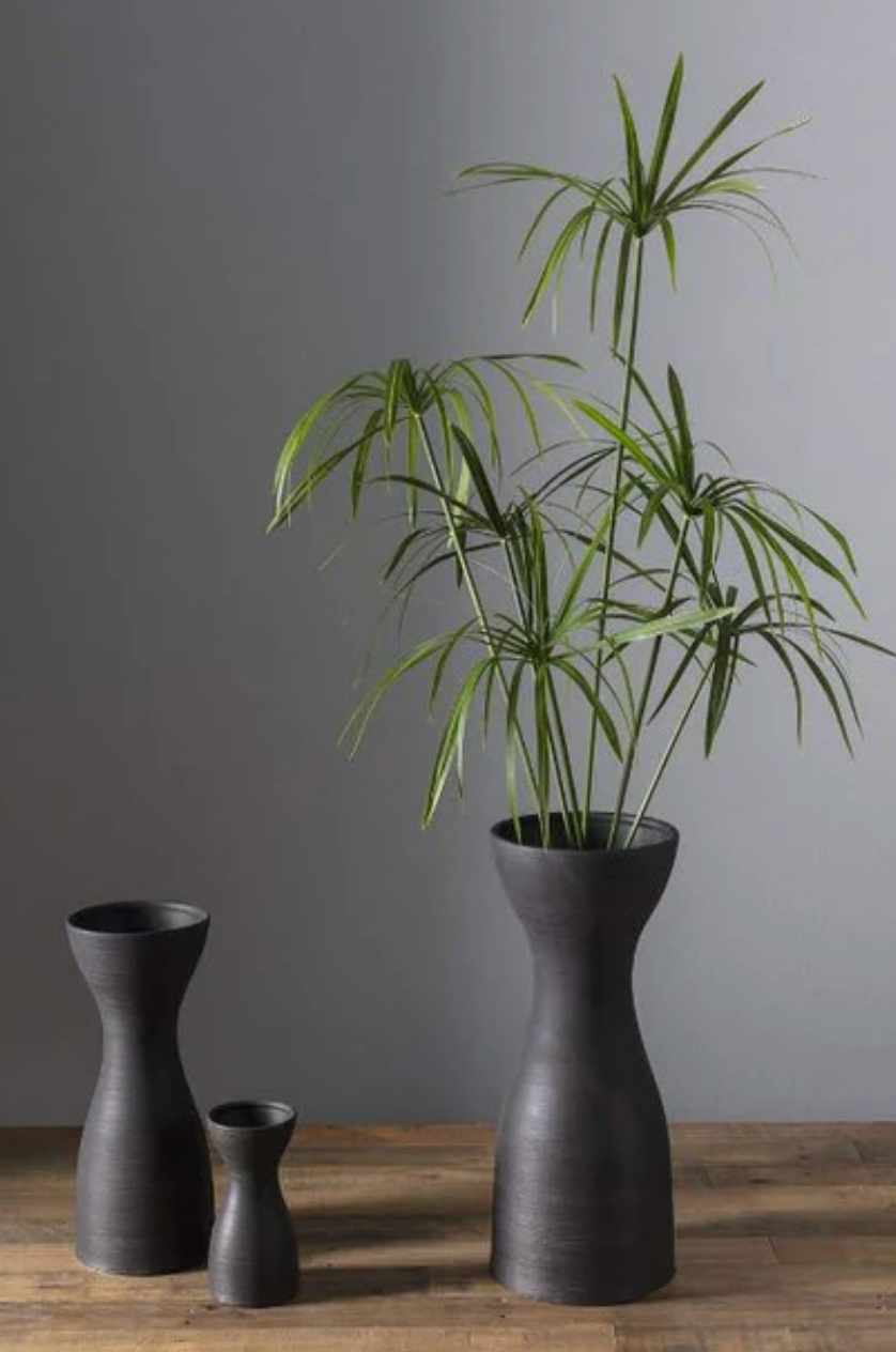 BLACK HOUR GLASS VESSEL