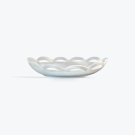 SCALLOPED OVAL TRAY