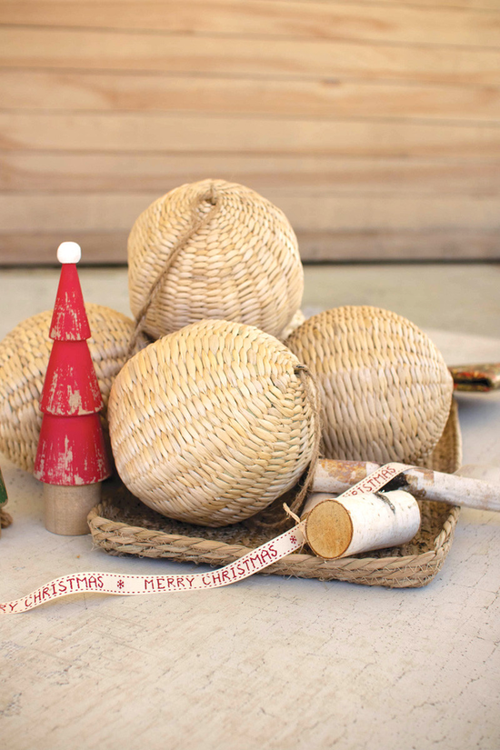 SEA GRASS SPHERE ORNAMENT
